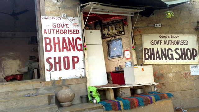 autorisiertes Bhang-Geschäft in Indien